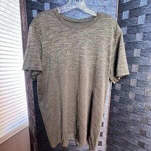 lululemon Men's Metal Vent Tech Breathe Olive Green Large